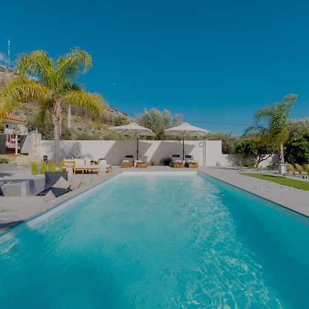 Nafplio Blue Topaz Poolside Villa 外观 照片