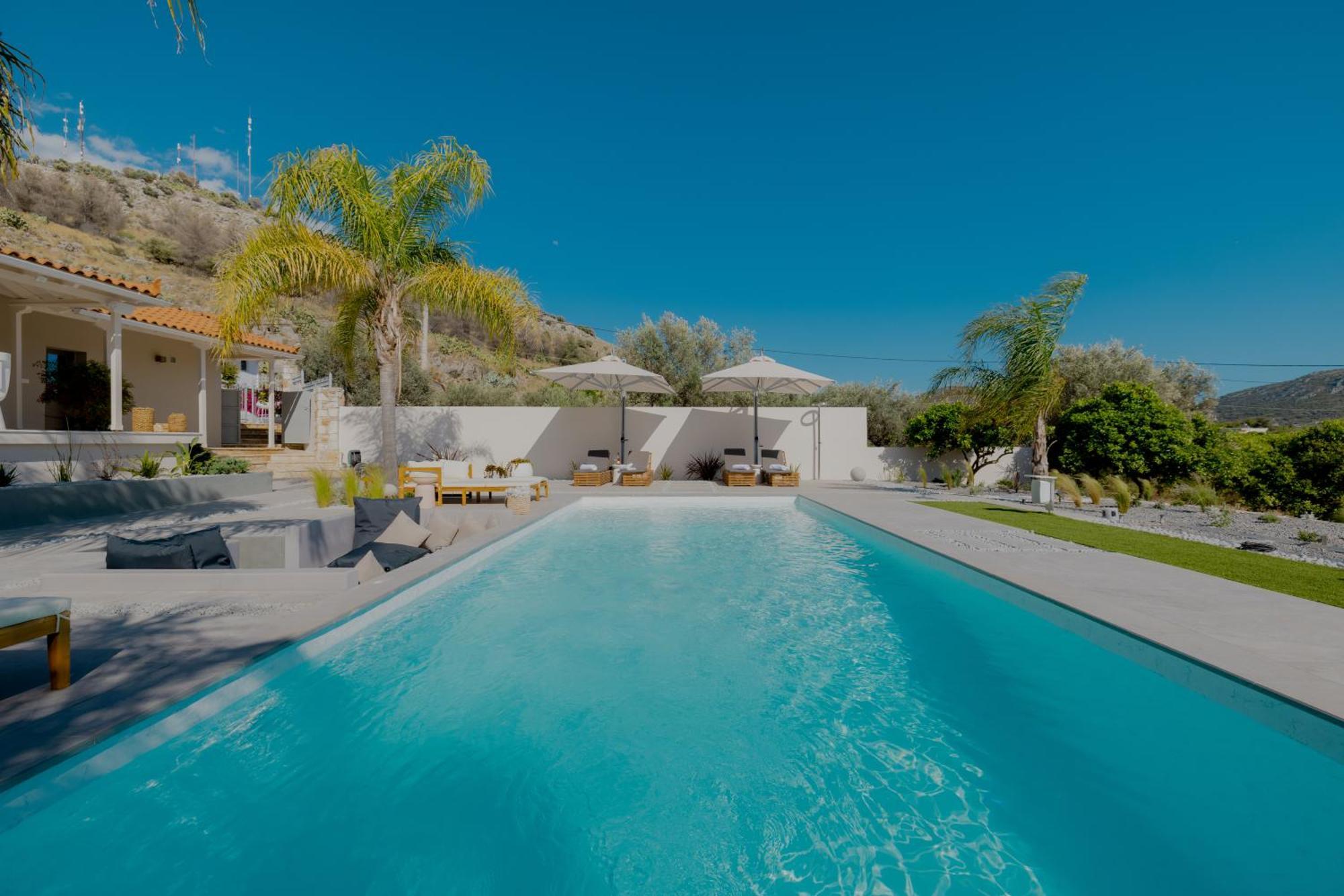 Nafplio Blue Topaz Poolside Villa 外观 照片