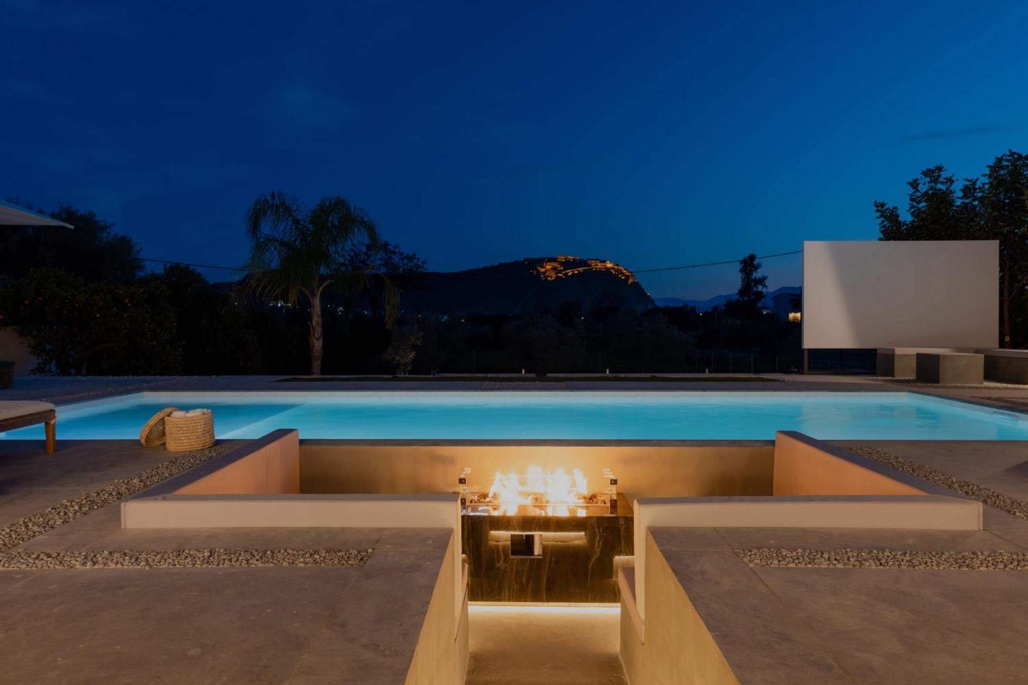 Nafplio Blue Topaz Poolside Villa 外观 照片