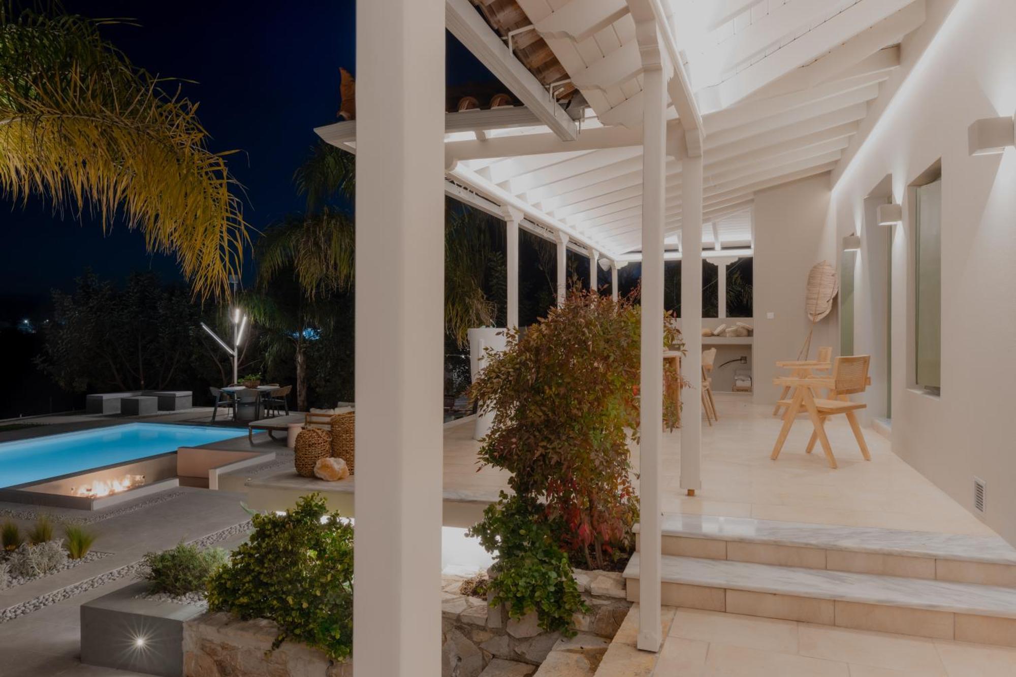 Nafplio Blue Topaz Poolside Villa 外观 照片